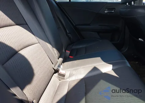 2017 Honda Accord Sport z USA, uszkodzony, nr VIN 1HGCR2F59HA222738